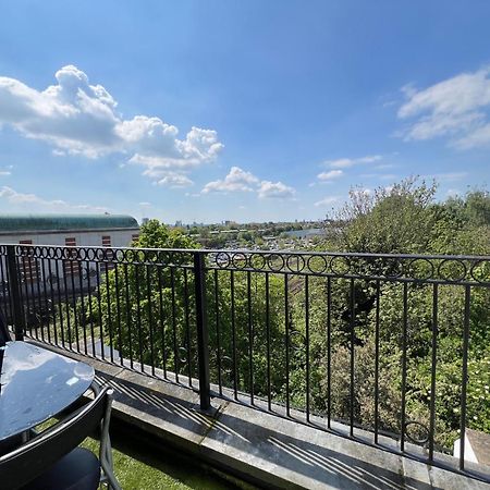 Comfy 2 Bedroom Apartments - Finchley Road, 런던 외부 사진