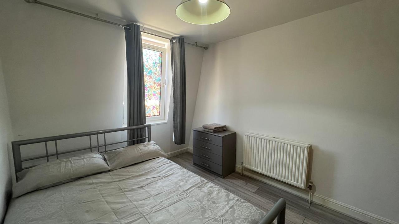 Comfy 2 Bedroom Apartments - Finchley Road, 런던 외부 사진